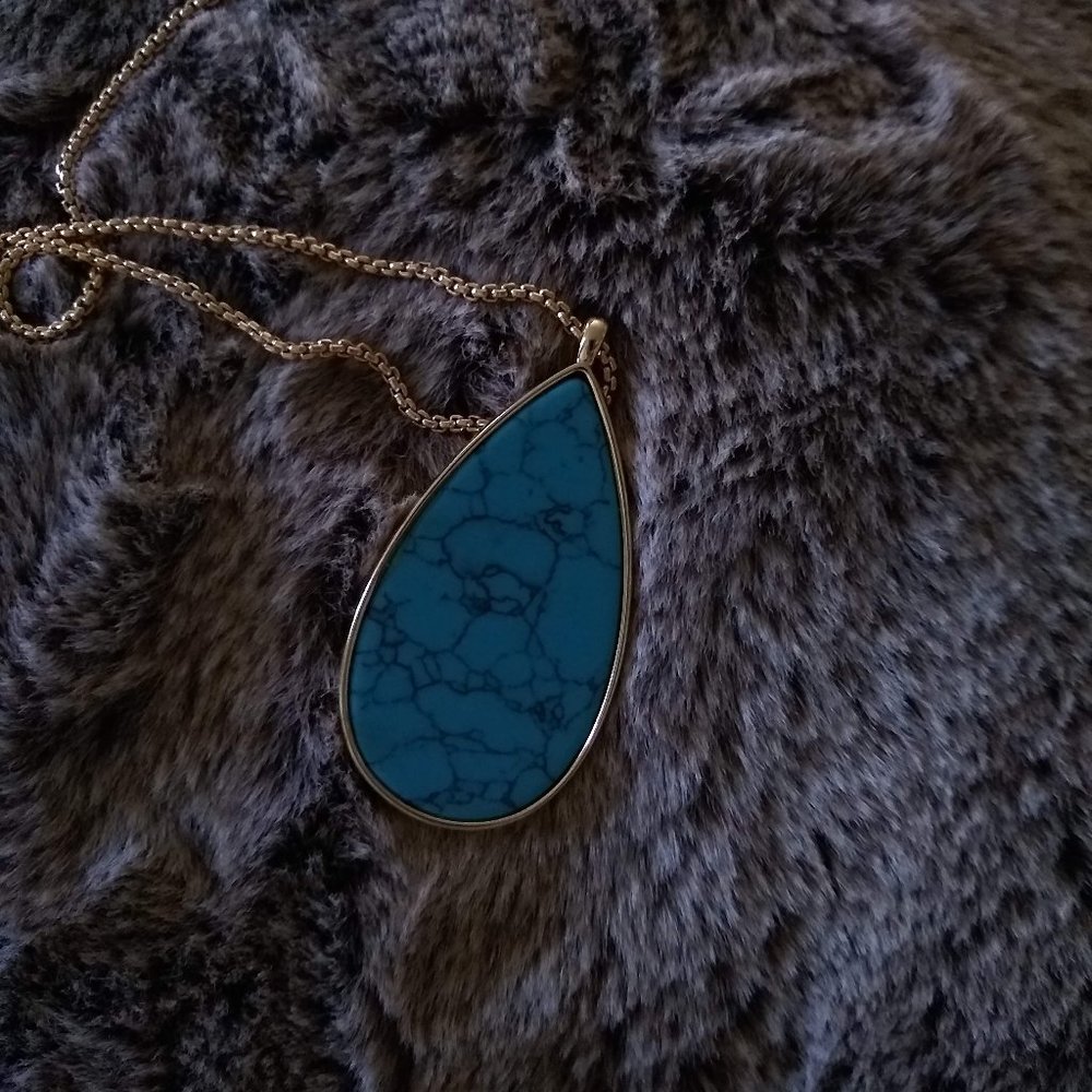 Banana Republic Turquoise Pendant Necklace NWT